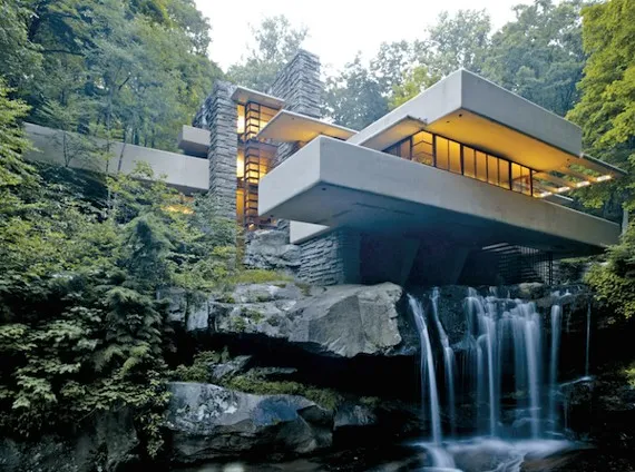 EXAMPLE OF TANGIBLE AND INTANGIBLE FIVE