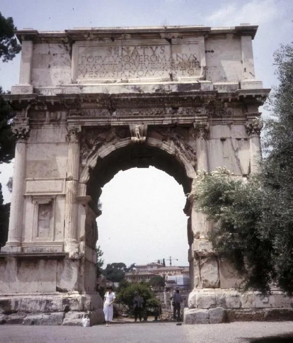 ARCH OF TITUS IN ROME