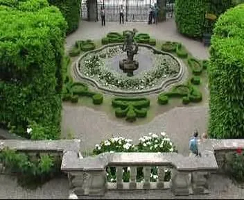 FORMAL STYLE GARDEN