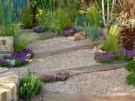 LOW MAINTENANCE GARDEN
