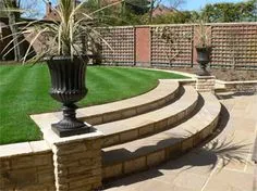 SPLIT LEVEL GARDEN