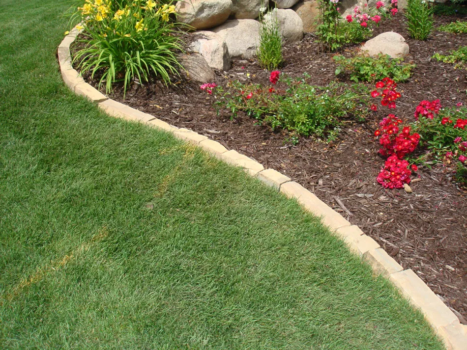 USES OF LANDSCAPE EDGING