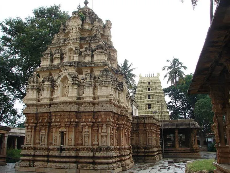 VIJAYNAGAR STYLE TEMPLE