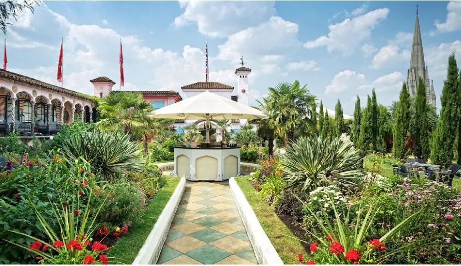 SPANISH GARDENS FOUR