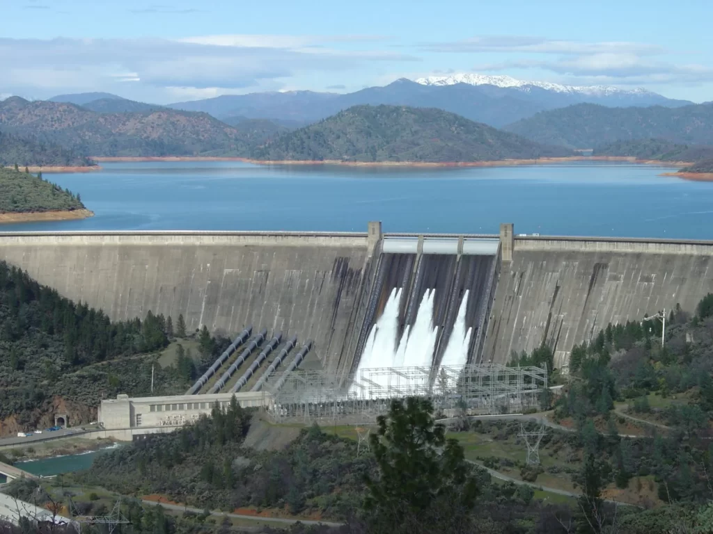 CREATION OF ARTIFICIAL RESERVOIRSLAKES FOR UTILIZATION OF AVAILABLE STORM WATER