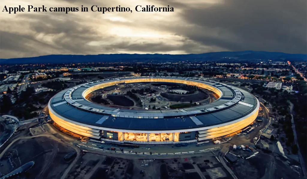 APPLE PARK CAMPUS IN CUPERTINO, CALIFORNIA
