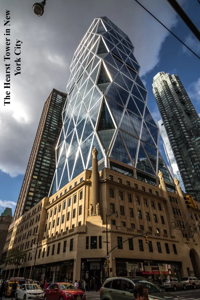 HEARST TOWER IN NEW YOWER CITY