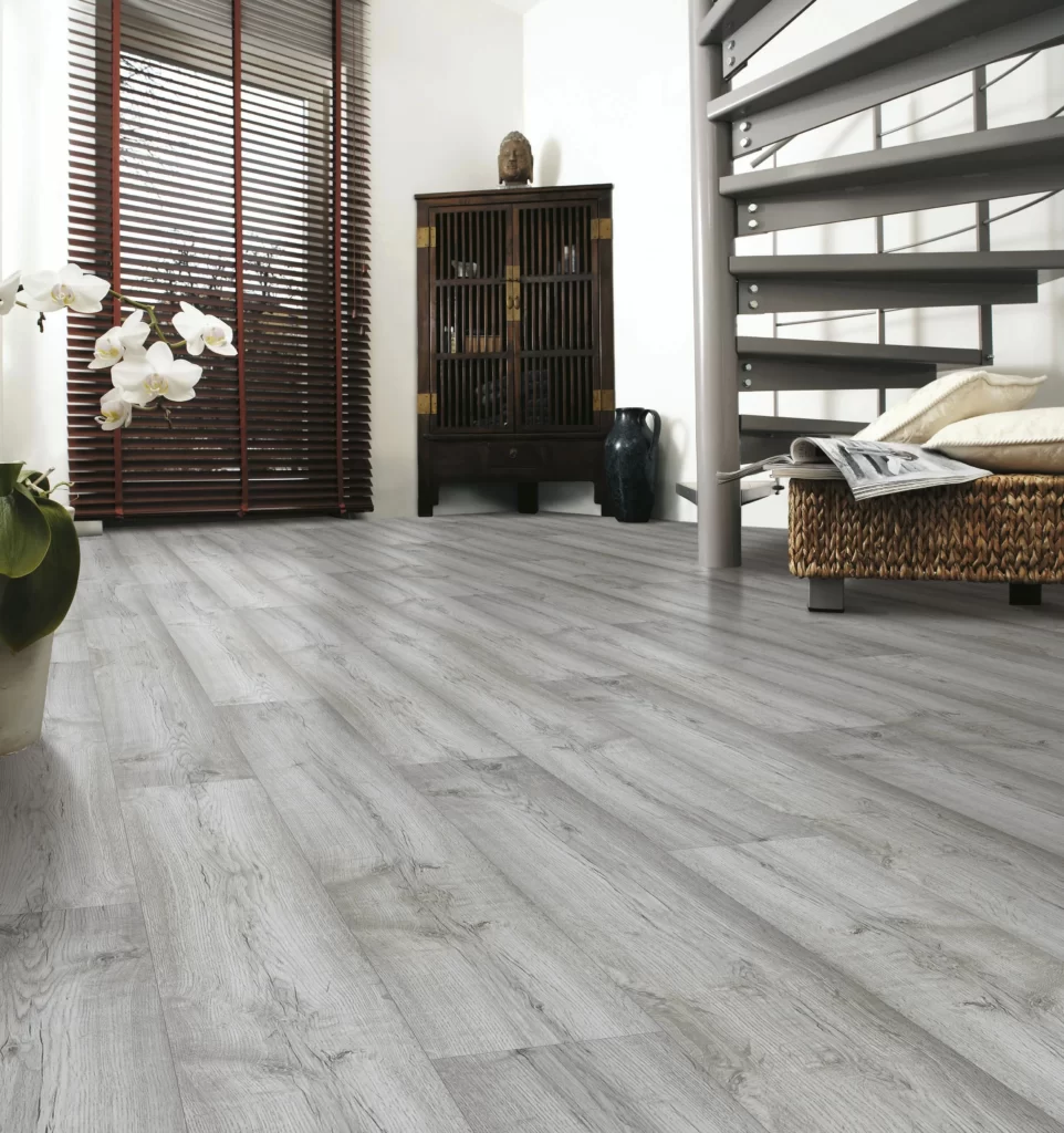 LAMINATE TILES
