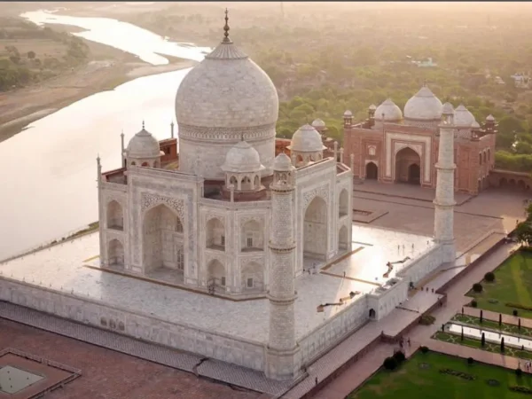 TAJ MAHAL ARCHITECTURAL ANALYSIS